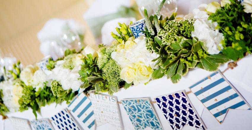 Thorpeness Country Club, table flowers